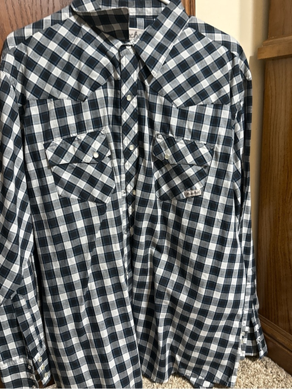 Wrangler Black and White Plaid Button-Down Shirt